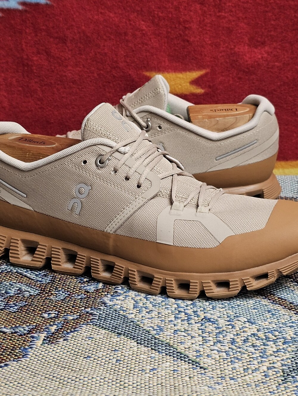 On Cloud 5 Ready Women’s Size 10 Top Lace-Up Sneakers Sand/Almond 89.98831 - Picture 3 of 15